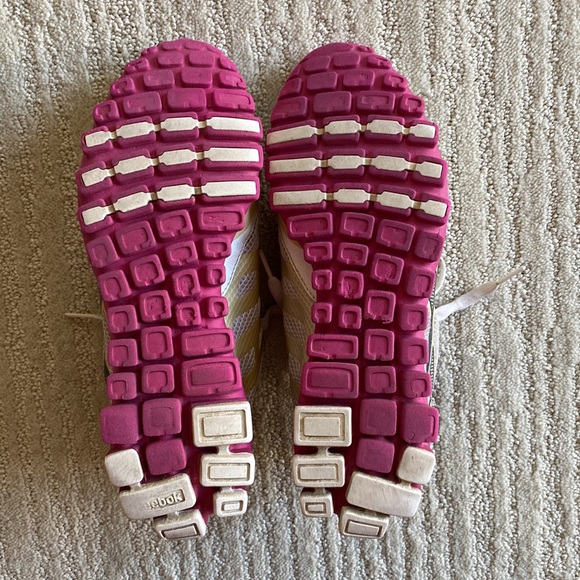 Reebok ZigFly Zignano Athletic Shoes - Picture 9 of 11